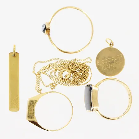 Diverse guld, defekter, gravyrer, 18K Vikt: 13,8 g