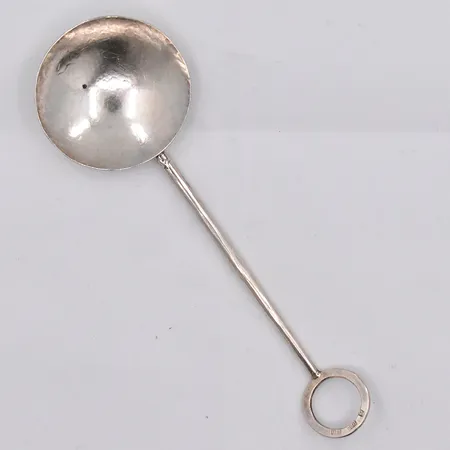 Silversked, längd 15cm, hamrad yta, 925/1000 silver Vikt: 24,2 g