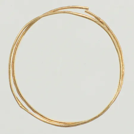 Två ringar, stl 17, defekta, 14K  Vikt: 0,6 g