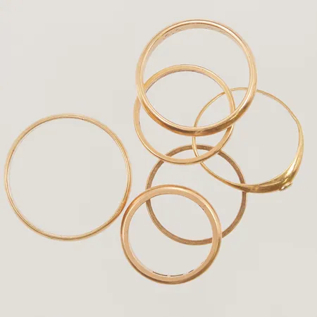 Ringar 6st, skador och gravyr finns, 18K 20,2g.