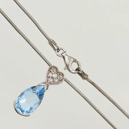 Kedja Ormlänk med integrerat hänge, längd 42cm, bredd 1,1mm, hänge längd 21mm, bredd 8mm, 925/1000 silver Vikt: 6,2 g