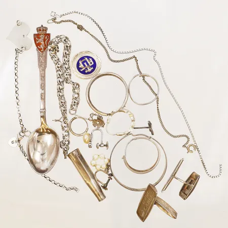 Diverse silversmycken, defekt, gravyr, silver Vikt: 48,4 g