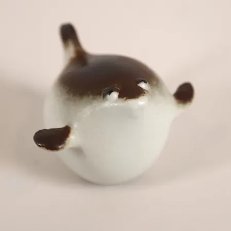 Figurin, "Säl", Gösta Grähs för Rörstrand, stengods, höjd 7cm.