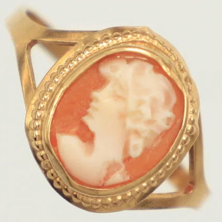 Ring Camé, stl 17, bredd 12mm, bucklig, skev, 18K  Vikt: 1,4 g