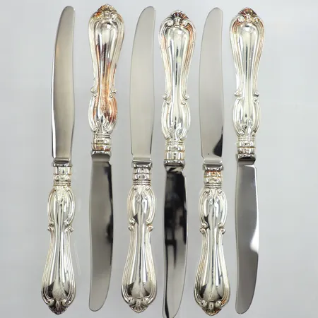 Sex knivar, modell Olga, blad i rostfritt stål, längd 21cm, gravyr, 830/1000 silver Bruttovikt 485,6g