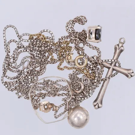 Diverse defekt silver  Vikt: 13 g