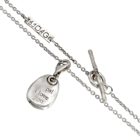 Halskedja med Hänge "Ps. I love you", design BJØRG, silver 925/1000, kedja längd 50,5 cm, hänge längd inkl. ögla 29 mm, bredd 12,5 mm Vikt: 9 g