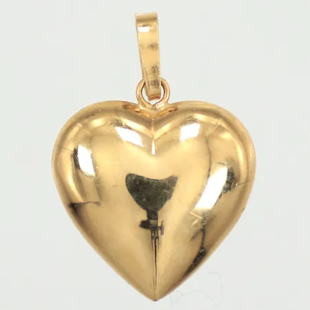 Hänge hjärta, längd 20,5mm inklusive ögla, bredd 14,6mm, 18K  Vikt: 0,9 g