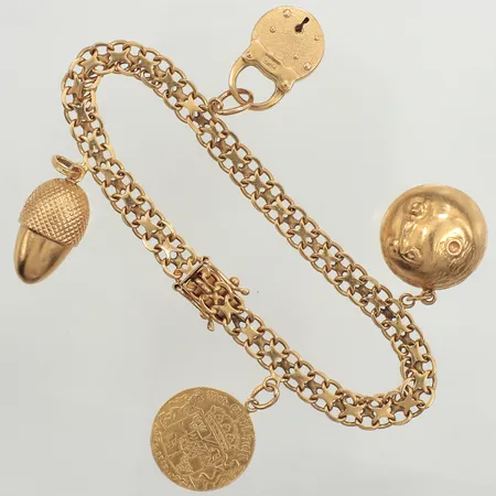 Armband X-länk med fyra berlocker, längd 19,5cm, bredd 6mm, Ge-Kå-Smyckek G Kaplan Stockholm 1966, 18K  Vikt: 24,1 g