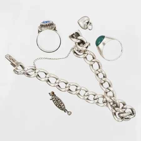 Diverse silver, stenar, skadat, defekt, silver  Vikt: 24,9 g