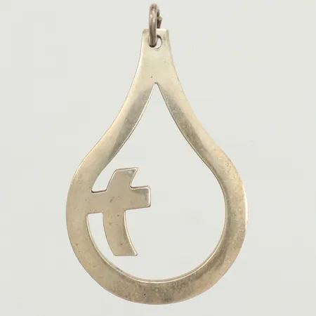 Hänge Dopdroppen, längd 35mm inklusive ögla, bredd 21mm, Sporrong, 925/1000 silver  Vikt: 3,5 g