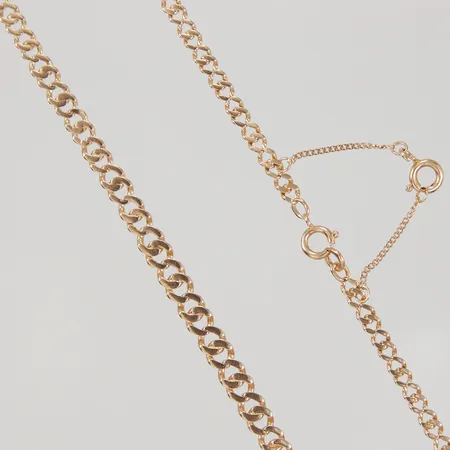 Collier doserad Pansar, 57,5cm, bredd ca 3,4 - 5mm, säkerhetskedja, slitet skick, 18K Vikt: 15,7 g