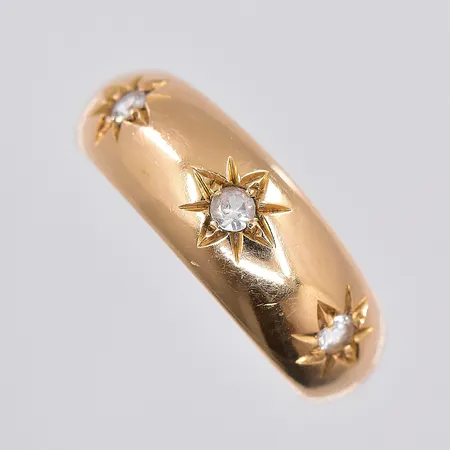 Ring med vita stenar, stl 18¾, 18K Vikt: 4,9 g