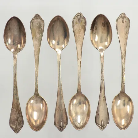 Sex kaffeskedar, längd 11cm, gravyr, silver Vikt: 51,4 g