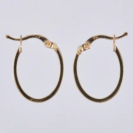 Ett par örhängen, längd: ca 2cm, bredd: ca 1mm, 18K Vikt: 1,4 g