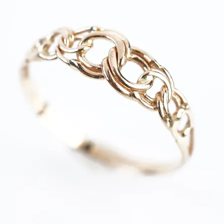 Ring, bismarck, stl 18(56), bredd 6mm, 18k Vikt: 1,2 g