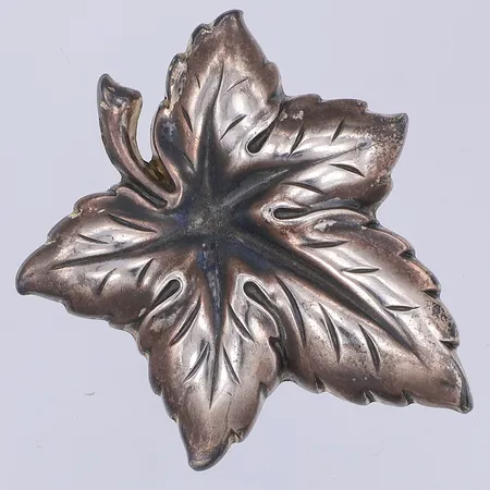 Brosch, löv, 38mm, Teka, 835/1000 silver Vikt: 3,3 g