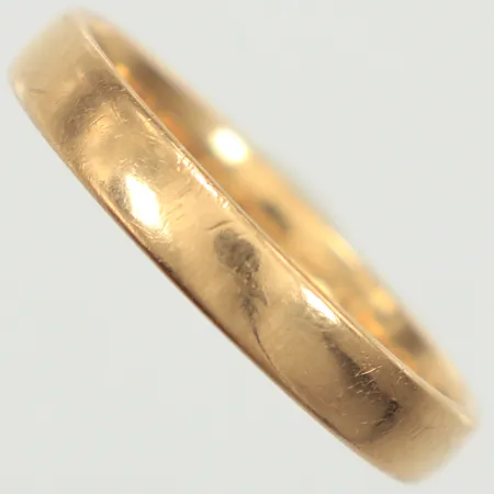 Ring slät, stl 21, bredd 3,9mm, Schalins, gravyr, 18K Vikt: 4,9 g