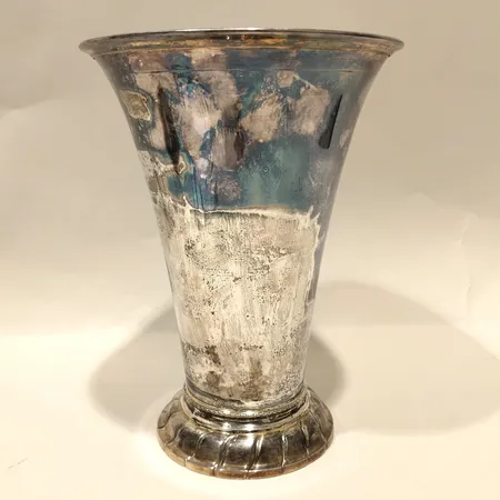 Pokal, höjd 21cm, bredd Ø16cm, ograverad, silver Vikt: 388,6 g