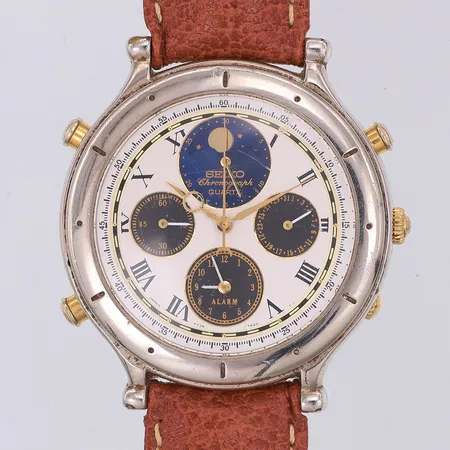 Herrur Seiko chronograph, månfas, Ø40mm, alarm, quartz, 7T36-7A10A6, någon repa på saphirglaset, läderband ej original