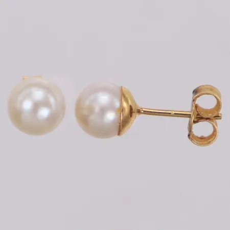 Ett par örhängen med odlade pärlor, Ø6,1mm, 18K Vikt: 1,2 g