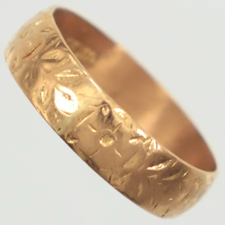 Ring, stl 16¾, bredd 5mm, något skev, 18K Vikt: 3,1 g