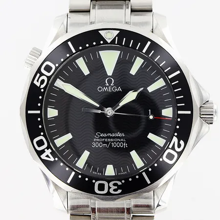 Herrur Omega Seamaster Professional, stål, quartz, Ø41, datum, sekundvisare, ref nr 22645000, caliber 1538, serie nr 90119443, länk 18cm, extra länkdelar 3cm, i behov av batteribyte, garantikort Huke Malmö November 2007, bok box, ytterkartong.