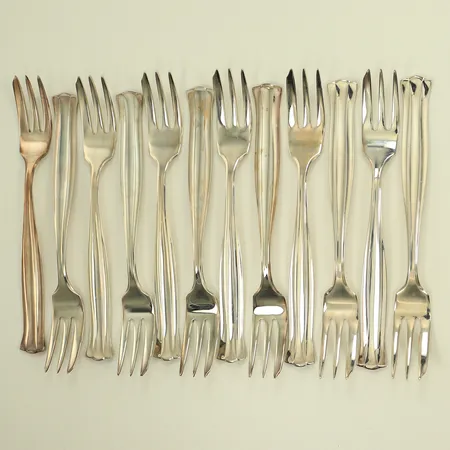 Tolv tårtgafflar modell "Birgitta", 14cm, MGAB (Markströms Guldsmeds Ab, Uppsala) Silver 830/1000 Vikt: 290 g