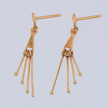 Ett par örhängen, 28mm, saknar stoppar, 18K Vikt: 1,2 g