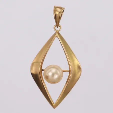 Hänge med odlad pärla, längd 43,0mm, bredd 21,2mm, 18K Vikt: 2,5 g