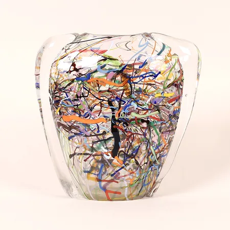 Vas, "Centilop", Bertil Vallien för Kosta Boda, polykrom glasmassa, signerad, höjd 16cm, slitage, nagg/avslag undertill. Skickas med postpaket.