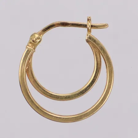 Ett udda örhänge, längd 17,1mm, bredd 16,0mm,  Vikt: 0,7 g