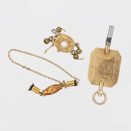 Diverse guld, defekt, gravyr, 18K Vikt: 9,5 g