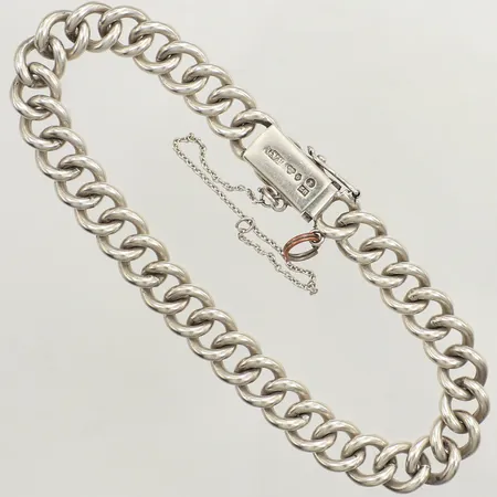 Armband Pansar, längd 19cm, bredd 8,1mm, säkerhetskedja defekt, ögla i metall, Guldvaruhuset Aktiebolag, år 1950, silver Vikt: 25,4 g