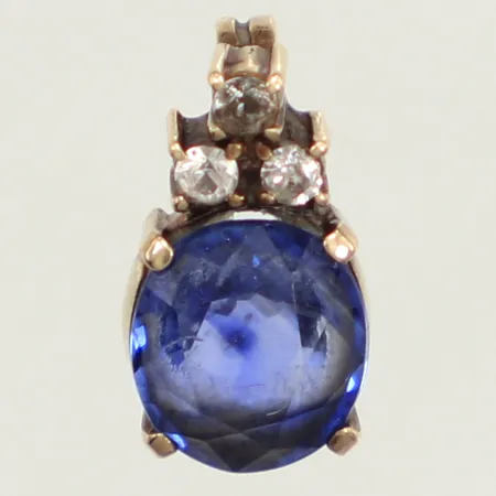 Hänge med stenar, längd 10mm, bredd 5,7mm, ostämplat, 14K Vikt: 0,6 g