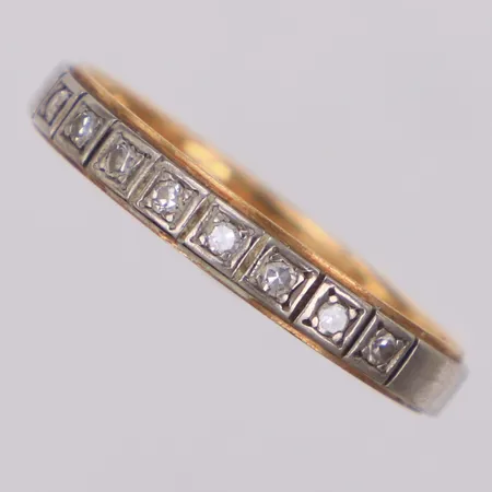 Ring med diamanter 8xca0,01ct, stl 18¾, bredd 3,2mm, Rosengren & Eriksson Guldsmedja, Stockholm, år 1959, personlig gravyr, 18K Vikt: 2,7 g