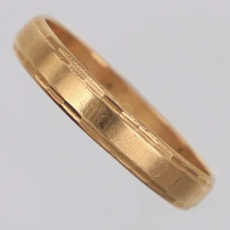 Ring, defekt, gravyr, 18K Vikt: 2,9 g