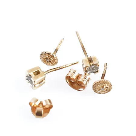 Diverse guld, 18k Vikt: 2 g