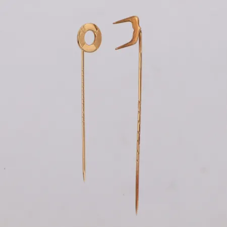 Två pins, 18K Vikt: 2 g