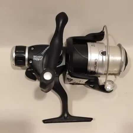 Fiskerulle Abu Garcia, Cardinal Classic 30, repor, märken Skickas med paket.