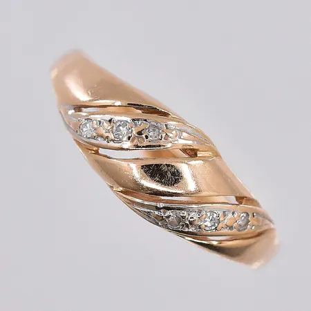 Ring med diamanter ca 0,03ctv, stl 17½, 14K Vikt: 1,6 g