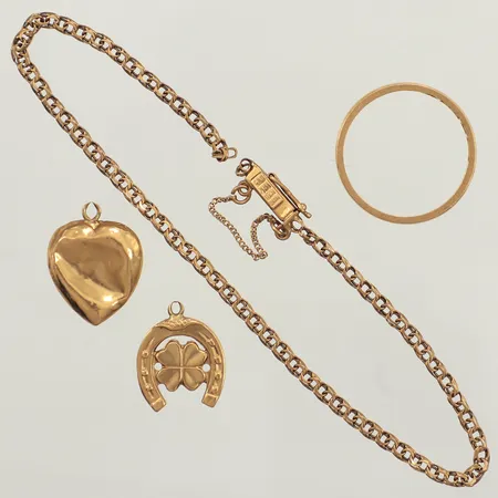 Diverse guld, gravyr, skadat, defekt, 18K Vikt: 5,2 g