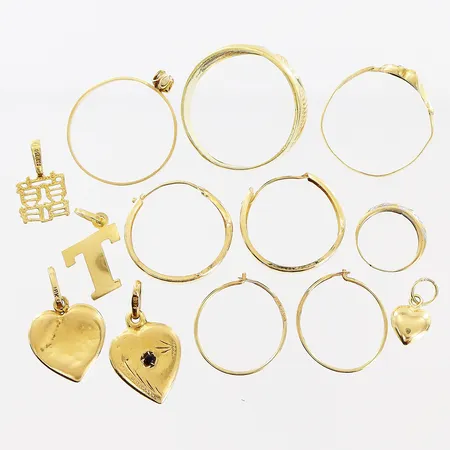Diverse guld, defekter, 18K Vikt: 10,9 g