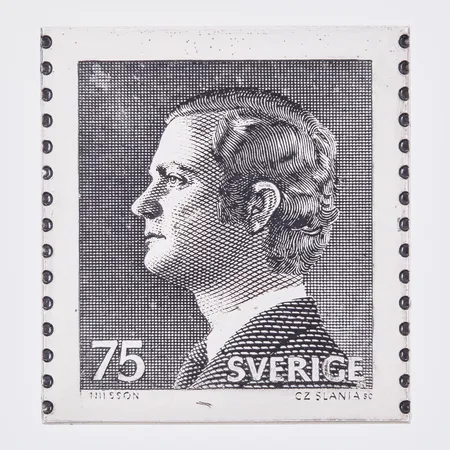 Plakett frimärke Carl XVI Gustaf, Längd ca 3,7, bredd ca 34mm, Nr 0920/5990, 925/1000 silver  Vikt: 20,4 g