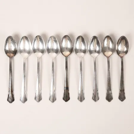 Nio kaffeskedar, modell Chippendale, längd ca 10,8cm, 830/1000 silver Vikt: 89,8 g