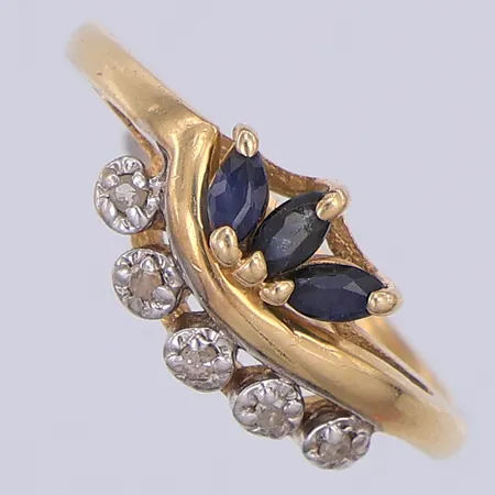 Ring, vita & blå stenar, stl 17, 10K Vikt: 2,9 g