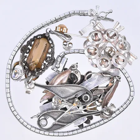 Diverse silver, 830/1000. Vikt: 39,5 g