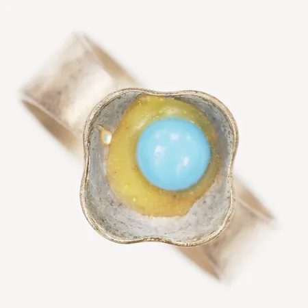 Ring med turkos sten, stl 15¼, tillverkad av Svedboms Guldsmeds Ab Hov, år 1970, silver Vikt: 1,7 g