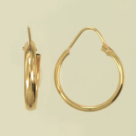 Ett par örhängen creoler, Ø15mm, bredd 3mm, ostämplat 14K Vikt: 1,4 g