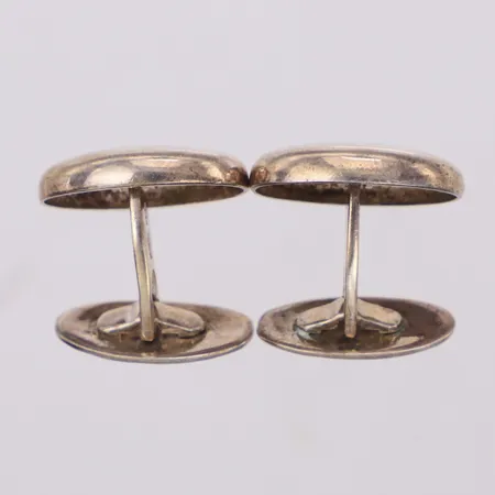 Ett par manschettknappar, stämplade Michael Carlson, längd 20,7mm, 925/1000 silver, originaletui Vikt: 10,4 g